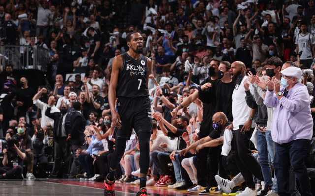  克拉克25+14爵士击退篮网